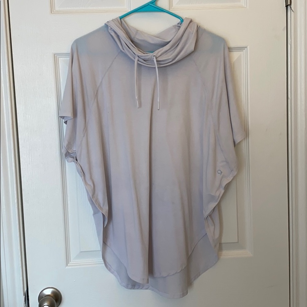 GapFit Short Sleeve Hooded Top